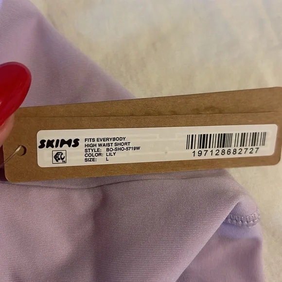 NWT Skims Fits Everybody High Waisted Short COLOR L - Picture 5 of 5